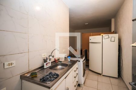 Cozinha de kitnet/studio para alugar com 1 quarto, 25m² em Vila Gumercindo, São Paulo