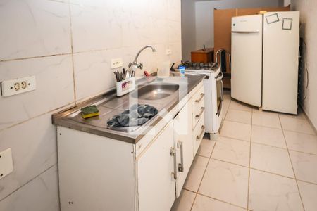 Cozinha de kitnet/studio para alugar com 1 quarto, 25m² em Vila Gumercindo, São Paulo