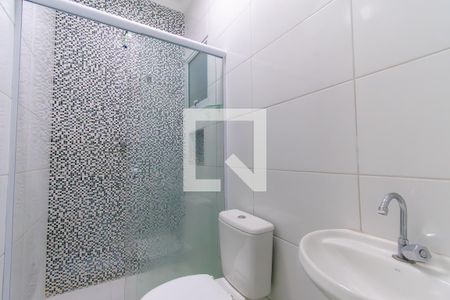 Banheiro de apartamento para alugar com 1 quarto, 30m² em Jardim Mimar, São Paulo