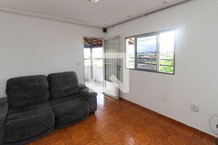 Sala de casa para alugar com 2 quartos, 200m² em Jardim Nice, São Paulo