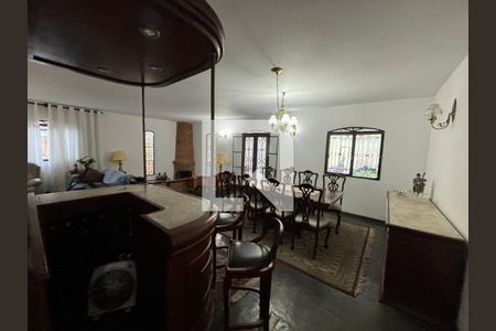 Casa à venda com 485m², 3 quartos e 6 vagas Casa à venda com 485m², 3 quartos e 6 vagasFoto 30