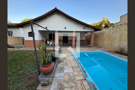 Casa à venda com 485m², 3 quartos e 6 vagas Casa à venda com 485m², 3 quartos e 6 vagasFoto 36
