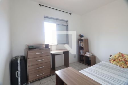 Quarto 2 de casa de condomínio à venda com 2 quartos, 42m² em Rio Branco, Canoas