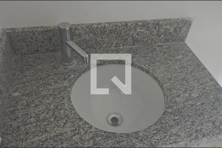 Lavabo de apartamento à venda com 2 quartos, 77m² em Centro, Canoas