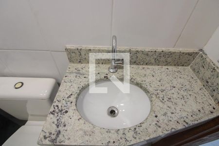 Banheiro da Suíte de apartamento para alugar com 2 quartos, 45m² em Castelo, Belo Horizonte