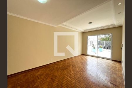 Sala de casa à venda com 5 quartos, 200m² em Campo Belo, São Paulo