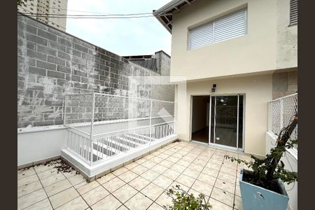 Varanda de casa à venda com 5 quartos, 200m² em Campo Belo, São Paulo