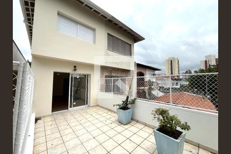 Varanda de casa à venda com 5 quartos, 200m² em Campo Belo, São Paulo