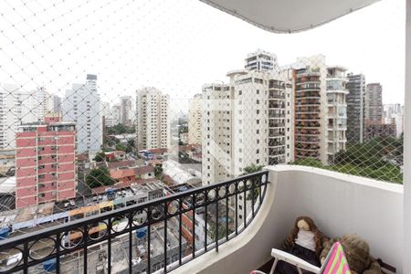 Varanda de apartamento à venda com 2 quartos, 63m² em Vila Nova Conceição, São Paulo