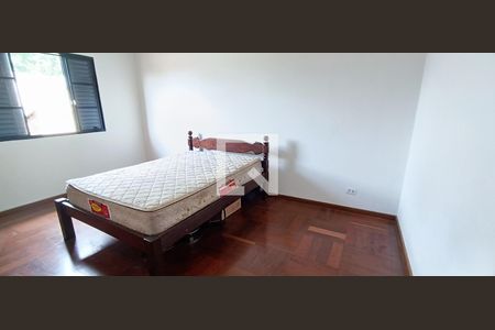 Suíte de casa à venda com 3 quartos, 250m² em Jardim Santa Terezinha, Taboão da Serra