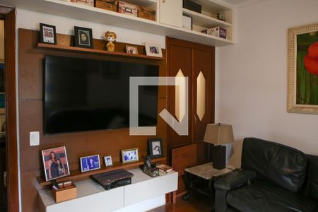 Sala de TV de apartamento à venda com 4 quartos, 200m² em Perdizes, São Paulo