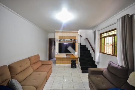 Sala de casa à venda com 4 quartos, 125m² em Parque Pinheiros, Taboão da Serra