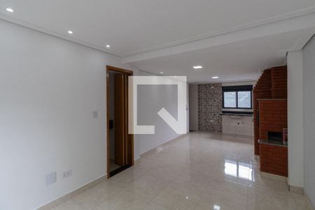 Sala e Cozinha  de casa para alugar com 2 quartos, 100m² em Vila Salete, São Paulo