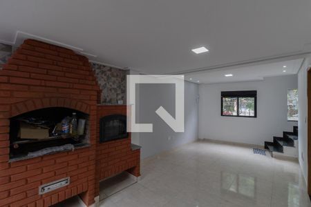 Sala e Cozinha  de casa para alugar com 2 quartos, 100m² em Vila Salete, São Paulo