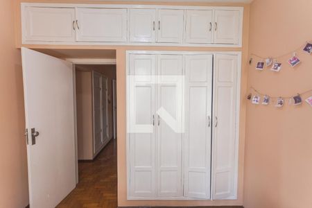 Apartamento à venda com 115m², 3 quartos e sem vaga Apartamento à venda com 115m², 3 quartos e sem vagaArmário do Quarto 1