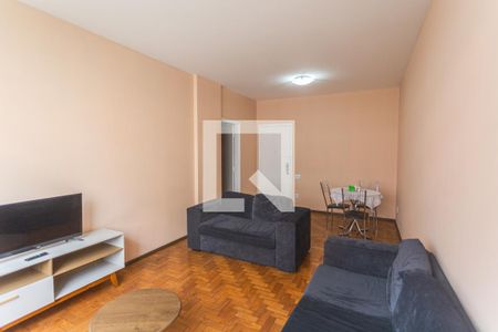 Apartamento à venda com 115m², 3 quartos e sem vaga Apartamento à venda com 115m², 3 quartos e sem vagaSala