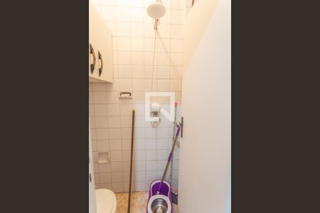 Apartamento à venda com 115m², 3 quartos e sem vaga Apartamento à venda com 115m², 3 quartos e sem vagaBanheiro de Serviço