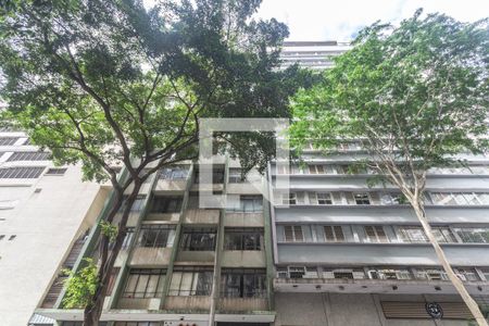 Apartamento à venda com 115m², 3 quartos e sem vaga Apartamento à venda com 115m², 3 quartos e sem vagaFachada