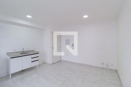 Sala e cozinha de apartamento para alugar com 2 quartos, 46m² em Jardim Copiuva, Carapicuíba