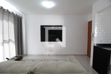 Sala de apartamento para alugar com 2 quartos, 60m² em Jardim Inconfidência, Uberlândia