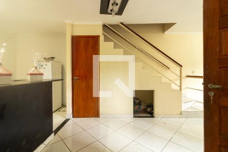 Sala de casa para alugar com 3 quartos, 83m² em Jardim Barbacena, Cotia