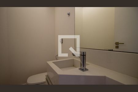 Lavabo de casa de condomínio à venda com 5 quartos, 292m² em Barra da Tijuca, Rio de Janeiro