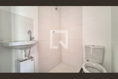 Banheiro de apartamento para alugar com 1 quarto, 17m² em Lapa, São Paulo