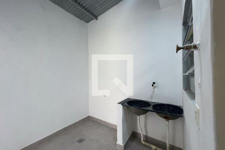 Área de Serviço de casa para alugar com 1 quarto, 50m² em Vila Leopoldina, Duque de Caxias