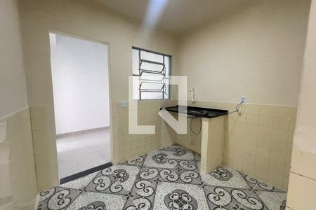 Cozinha de casa para alugar com 1 quarto, 50m² em Vila Leopoldina, Duque de Caxias