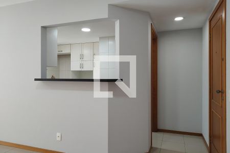 Sala de apartamento para alugar com 2 quartos, 81m² em Barra da Tijuca, Rio de Janeiro