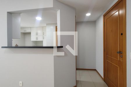 Sala de apartamento para alugar com 2 quartos, 81m² em Barra da Tijuca, Rio de Janeiro