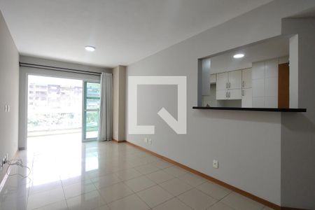 Sala de apartamento para alugar com 2 quartos, 81m² em Barra da Tijuca, Rio de Janeiro