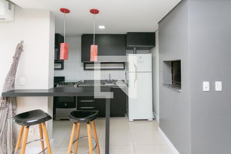 Cozinha de apartamento à venda com 2 quartos, 70m² em Passo D’areia, Porto Alegre