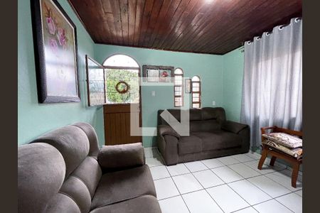 Sala de casa à venda com 2 quartos, 90m² em Feitoria, São Leopoldo