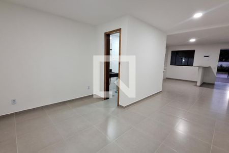 Sala/Quarto 1 de casa para alugar com 1 quarto, 45m² em Parque Equitativa, Duque de Caxias