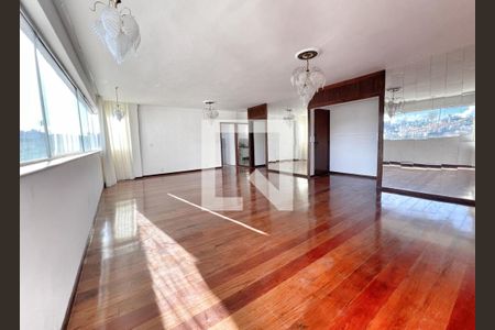 Sala de apartamento à venda com 4 quartos, 180m² em Santo Antônio, Belo Horizonte