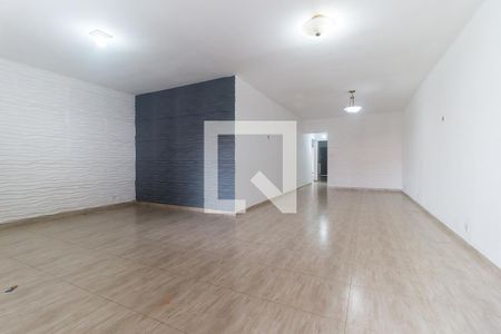 Sala de casa para alugar com 4 quartos, 450m² em Vila Aurea, Poá