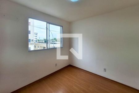 Quarto 2 de apartamento para alugar com 2 quartos, 42m² em Vila Lage, São Gonçalo