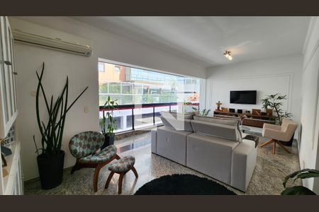 Sala de apartamento para alugar com 3 quartos, 140m² em Embaré, Santos