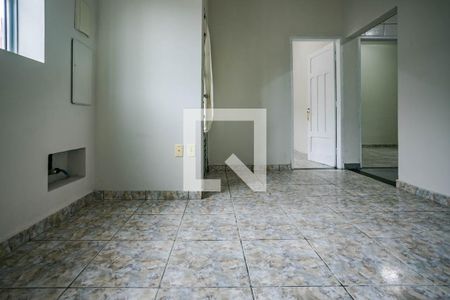 Sala de casa para alugar com 2 quartos, 70m² em Centro, Mogi das Cruzes