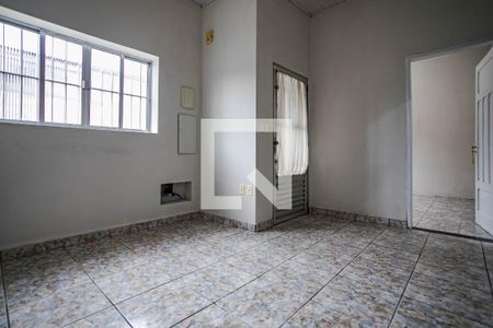 Sala de casa para alugar com 2 quartos, 70m² em Centro, Mogi das Cruzes