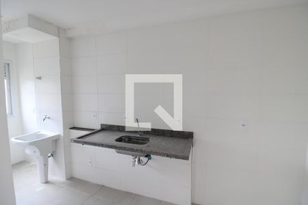 Sala / Cozinha de apartamento para alugar com 2 quartos, 50m² em Vila Pita, São Paulo