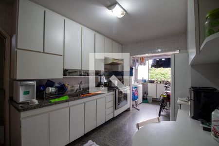 Cozinha de apartamento à venda com 3 quartos, 115m² em Vila Pirajussara, São Paulo