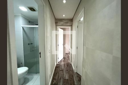 Corredor  de apartamento para alugar com 2 quartos, 67m² em Vila Santa Catarina, São Paulo