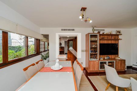 Sala de apartamento à venda com 4 quartos, 257m² em Auxiliadora, Porto Alegre