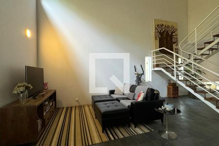 Sala de casa de condomínio para alugar com 4 quartos, 341m² em Alphaville 05, Santana de Parnaíba