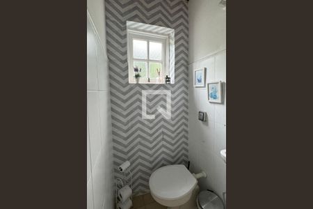 Lavabo de casa de condomínio para alugar com 4 quartos, 341m² em Alphaville 05, Santana de Parnaíba