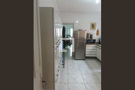 Casa à venda com 3 quartos, 150m² em Vila Bancaria Munhoz, São Paulo