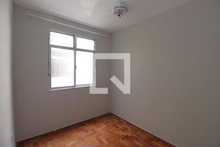 Quarto 2 de apartamento para alugar com 2 quartos, 50m² em Del Castilho, Rio de Janeiro