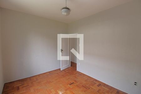 Quarto 1 de apartamento para alugar com 2 quartos, 50m² em Del Castilho, Rio de Janeiro